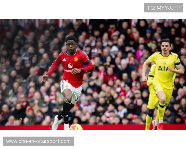 曼联迎战热刺,卡里克带队豪取三分 曼联迎战热刺,卡里克带队豪取三分